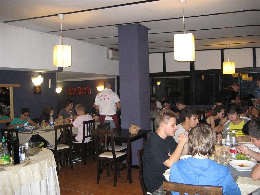 Hotel Duarte บอร์ดิเกรา ภายนอก รูปภาพ