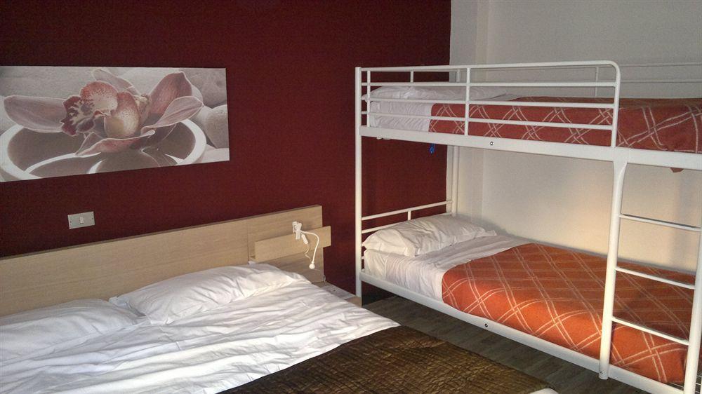 Hotel Duarte บอร์ดิเกรา ภายนอก รูปภาพ