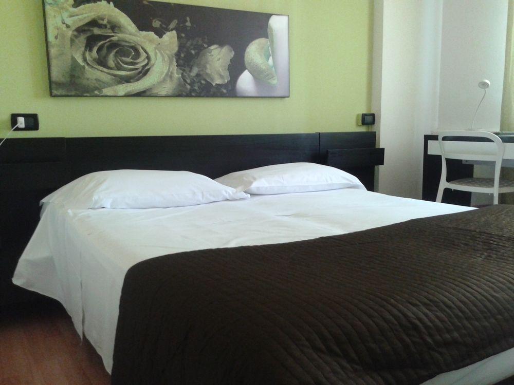Hotel Duarte บอร์ดิเกรา ภายนอก รูปภาพ